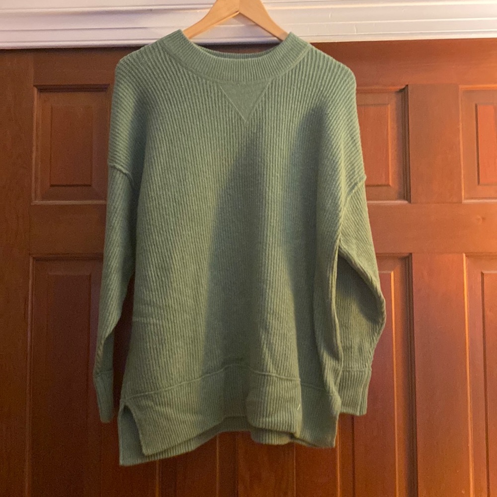 aerie green sweater xs